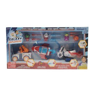 Ryans World Galaxy Explorers Asteroid Blaster Combo Cruiser Gus the Gummy Gator